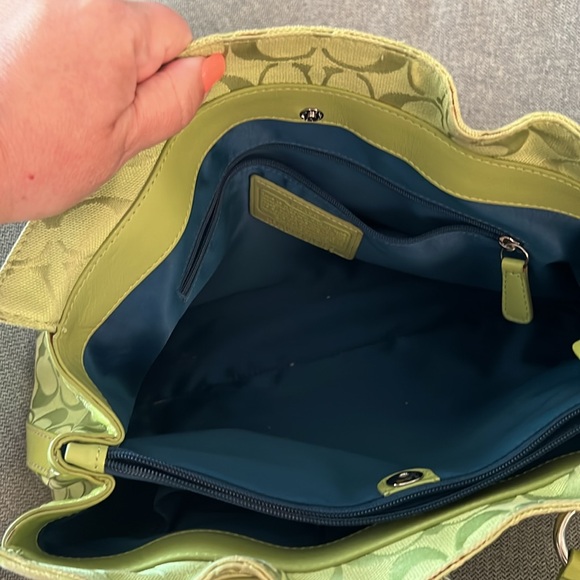 Coach Penelope Lime Green Shoulder Satchel Bag - Picture 9 of 10